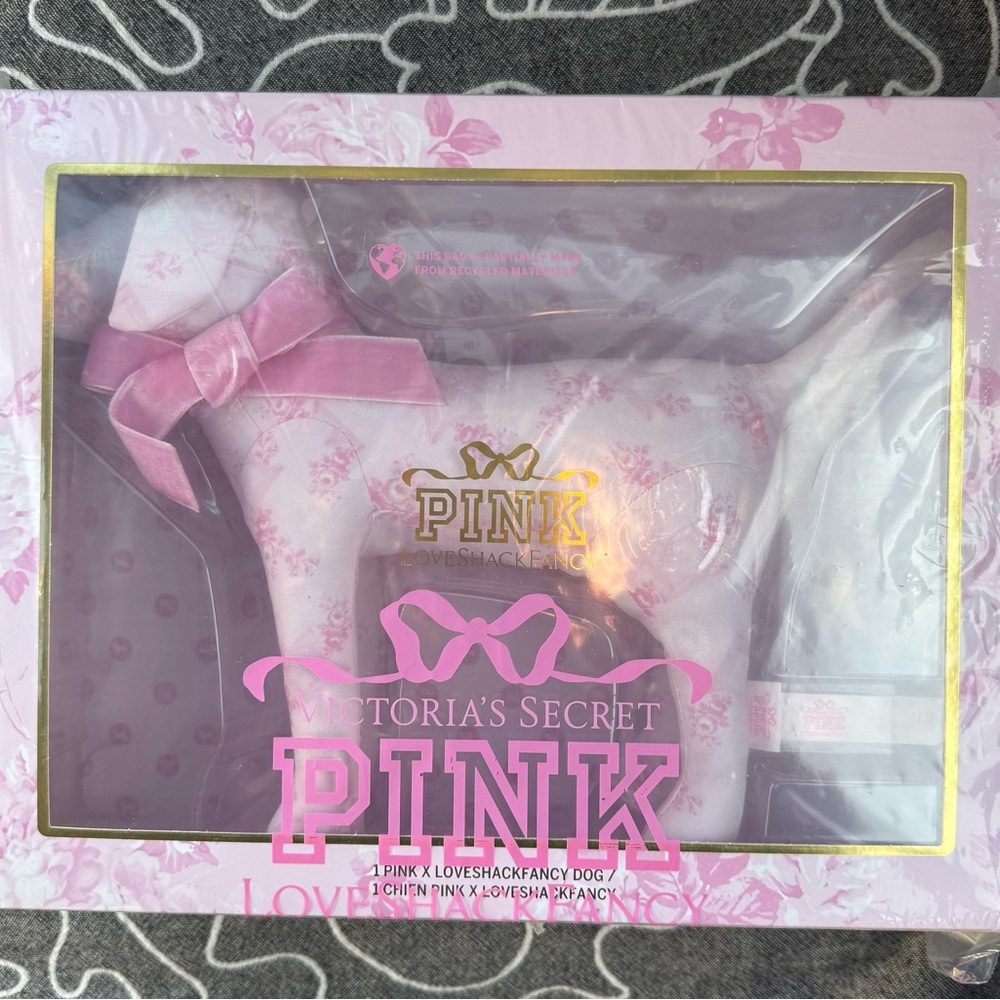 Victoria's Secret Pink love shack fancy dog